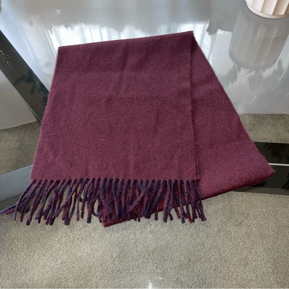 Tumi 100% Baby Alpaca Scarf Double Sided Burgundy Purple‎ Fringe Unisex